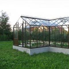 In-ground greenhouse: drawing, photo, construction stages