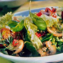 Recipe: Salads with fried mushrooms