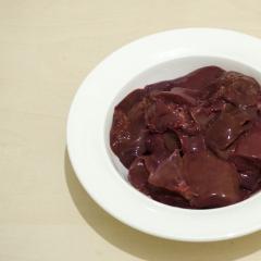 Chicken liver fried with onions