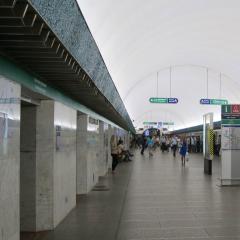Vasileostrovskaya metro istasyonu yenileme sonrasında nasıl görünüyor Vasileostrovskaya yenileme sonrasında ne zaman açılacak