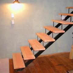 Do-it-yourself iron staircase to the second floor Making a metal staircase to the second floor